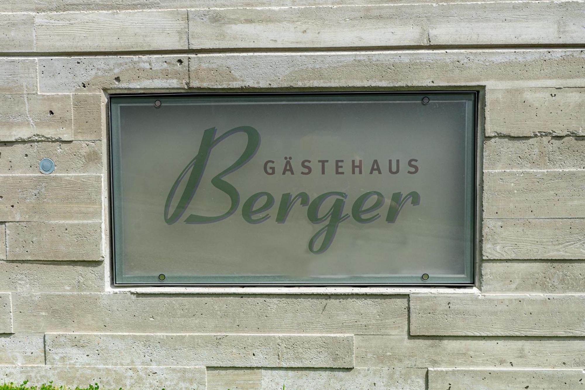 Gaestehaus Berger ซังคท์ยาคอบ อิน เดเฟอเรกเกิน ภายนอก รูปภาพ